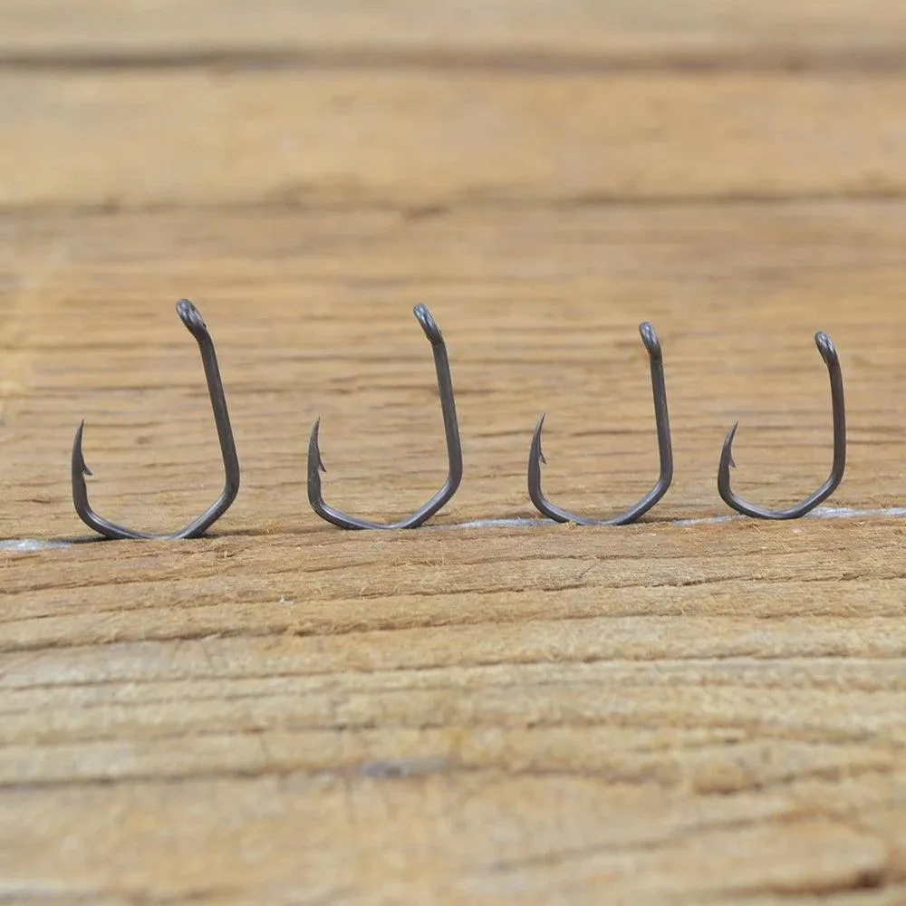 Hirisi 50pcs Carp Fishing Coating High Eyed Fish Hooks 8019