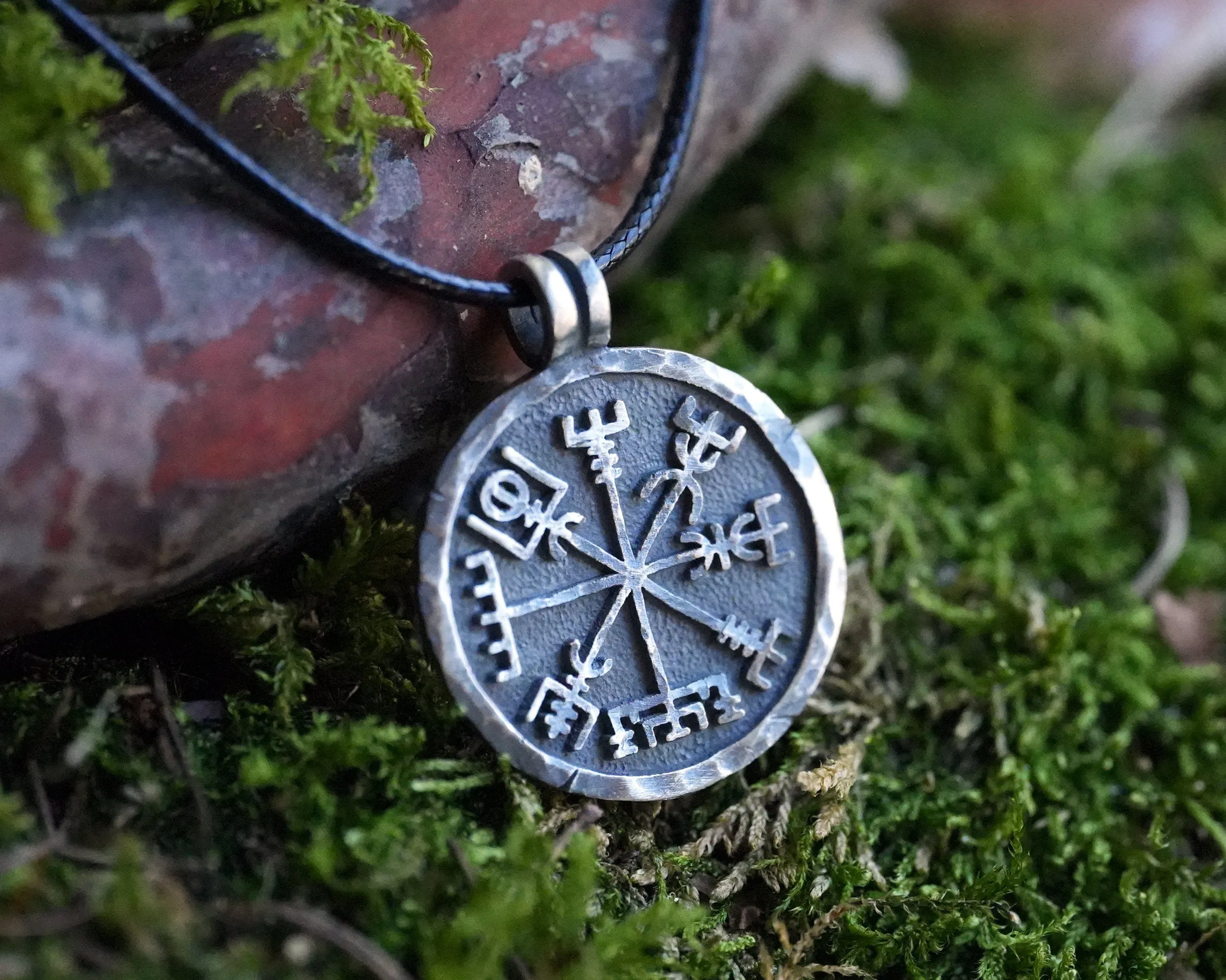 Viking Compass Vegvisir  Pendant Necklace Jewelry - A Symbol that shows way and protects